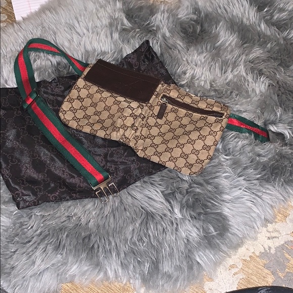 Gucci Handbags - Gucci Waist Pouch